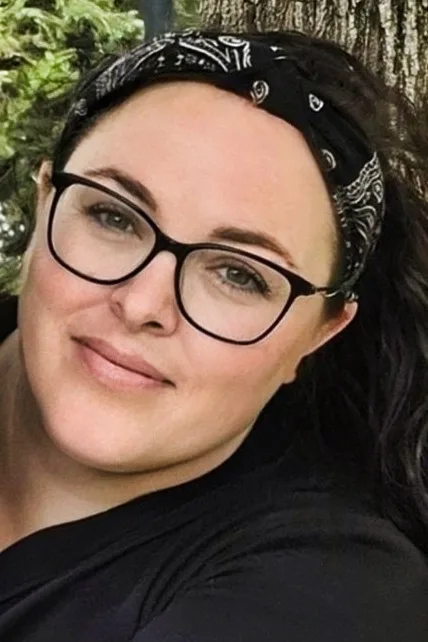 Laura, directrice générale